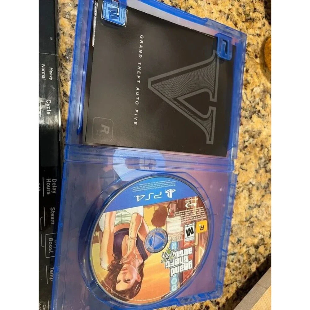 Grand Theft Auto V [Premium Edition] (Sony PlayStation 4 PS4, 2018)